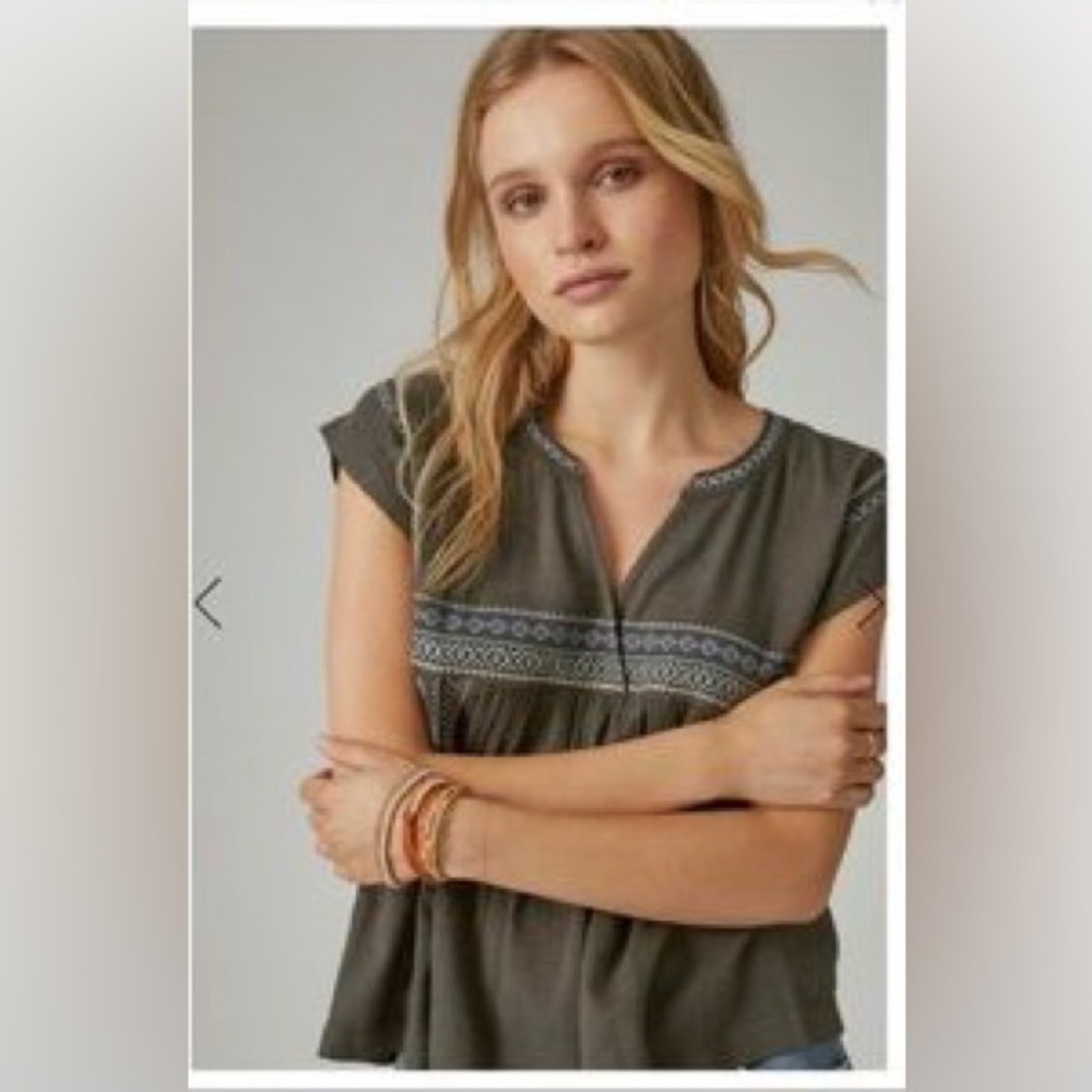 Lucky Brand Embroidered Geo Top Size Small Washed Black Boho Cross Stitch. 10 - Picture 7 of 11